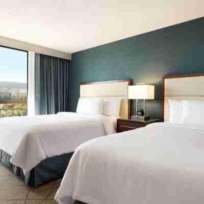 Embassy Suites by Hilton San Luis Obispo Rooms