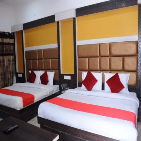 Hotel Lords Paradise , Katra