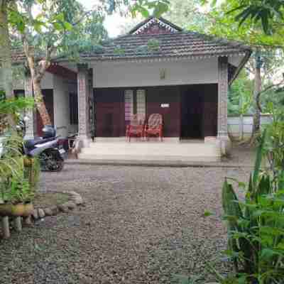 Munroe Coconut Homestay Hotel Exterior