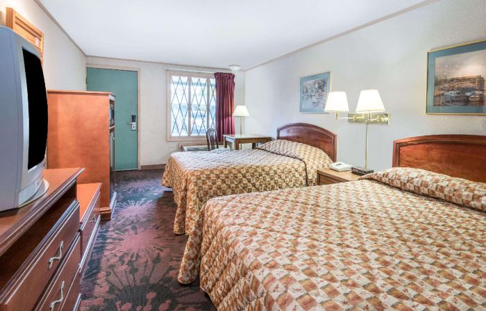 Knights Inn Canton