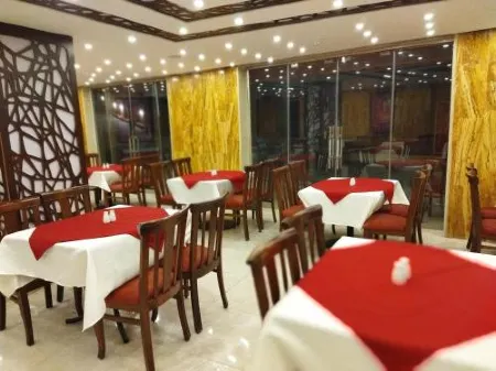 Petra Agora Hotel Отели в г. Вади Муса