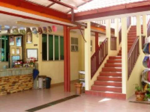 Intan Beach Resort Ξενοδοχεία στην πόλη Batu Buruk