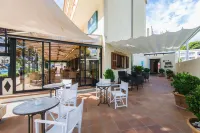 Bell Port Hotel