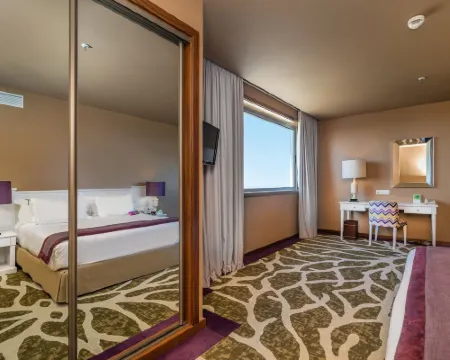 Holiday Inn PORTO - GAIA by IHG マファムデのホテル