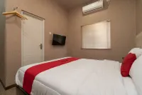 RedDoorz @ Jalan Srikandi Pekanbaru Các khách sạn ở Tampan