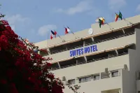 Le Yacht Suites Hotel