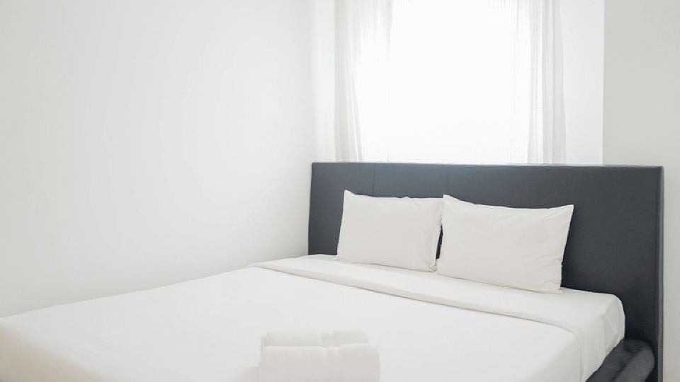 Comfy and Modern 2Br Apartment at Aeropolis Residence by Travelio