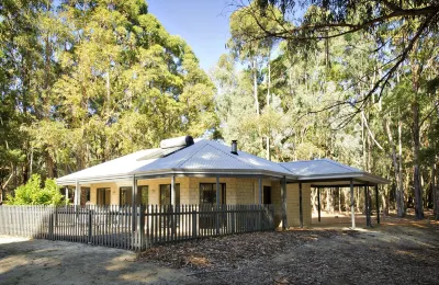 Margaret River Hideaway & Farmstay