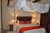 Blue Cottages Hotels in Hoedspruit