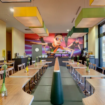 Meininger Hotel Frankfurt Main / Airport Отели рядом с Аэропорт Франкфурт-на-Майне