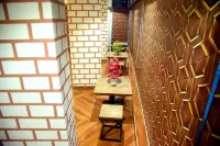 Charyana Hotel AC Dormitory