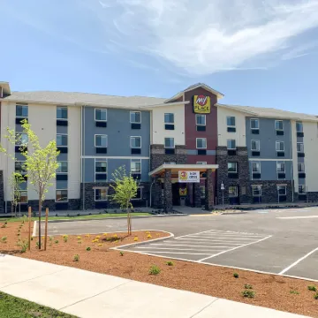 My Place Hotel-Medford, or Hotels near Rogue Valley International-Medford Airport