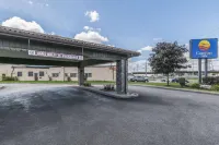 Spark by Hilton Oshawa Hotel a Durham Regional Municipality