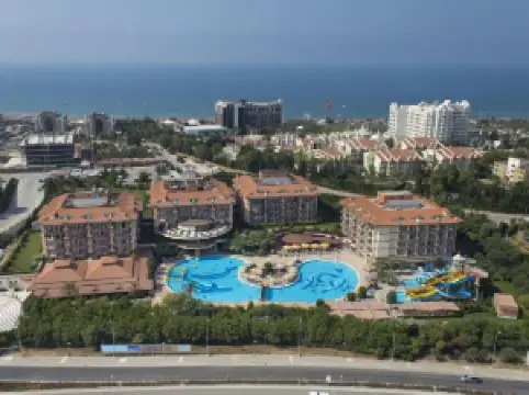 阿達雅藝術賽德全包式飯店