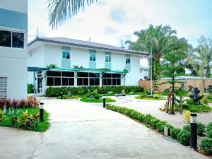 ONE Chumphon Hotel