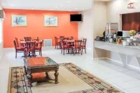 Super 8 by Wyndham Brenham TX - Uima-altaat
