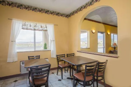 Days Inn by Wyndham Hurricane/Zion National Park Area