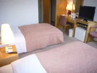 Hotel Kiraku Hotels near ZOZO Marine Stadium