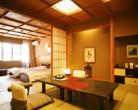 千年の湯古まん 豊岡のホテル