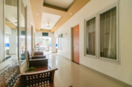 RedDoorz Plus Near Palembang Airport 3