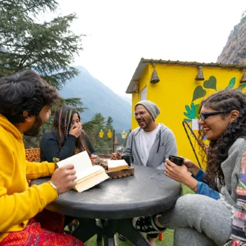 Nomads Hostel