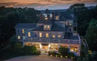 Bass Cottage & Ullikana Hotels in Bar Harbor