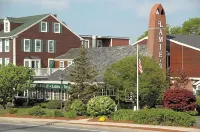 Lamies Inn & the Old Salt Tavern - Bars