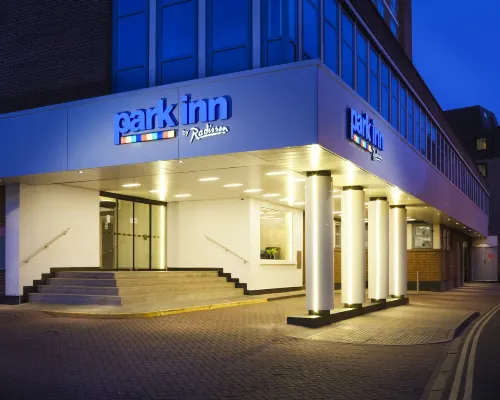 Radisson Hotel York Exterior Photos