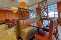 Drury Inn & Suites Indianapolis Northeast - Aamiainen