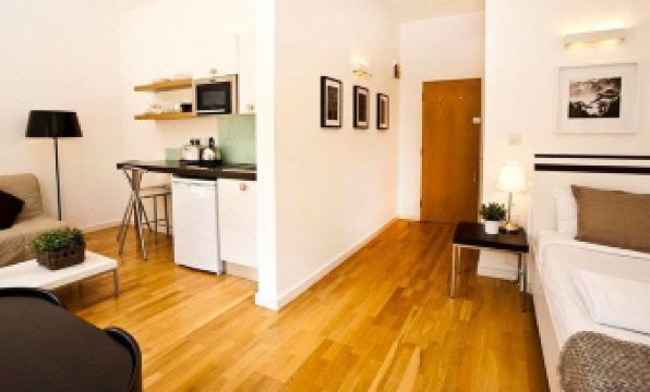 Hyde Park Executive Apartments