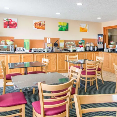 Quality Inn Ottawa Near Starved Rock State Park