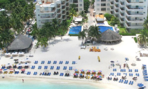 Ixchel Beach Hotel