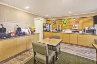 La Quinta Inn by Wyndham Toledo Perrysburg - Frühstück