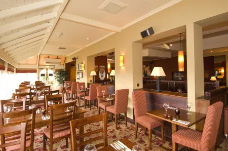 Premier Inn Tring Отели в г. Уэндовер