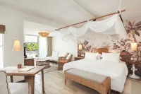 Paradise Cove Boutique Hotel (Adults Only) Hotel dekat Pointe aux Piments Public Beach