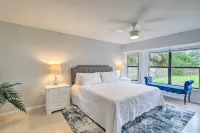 Charming Palm Bay Retreat w/ Spacious Yard! - parking