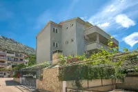 Apartments Kristina Hotels in Mimice