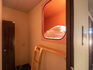 Beppu Onsen Capsule Hotel Gloria - Vacation Stay 32599V