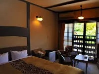 Kurokawa Onsen Oyado Kurokawa Hotels near Kohagiyamainari Shrine