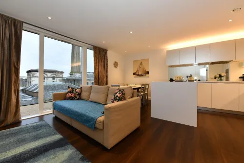 Kew Bridge Apartments - Condos