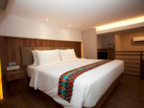 W Three Style Hotel Makassar Hotel di Rappocini