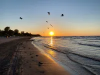 Cottage by the Sea. Guest House Melon.