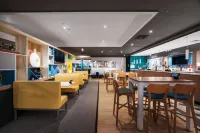 Holiday Inn LEEDS - BRIGHOUSE by IHG - bar