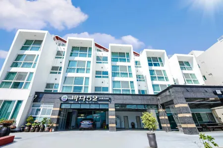 Bada 52 Spa Pension Отели в г. Тхонъён