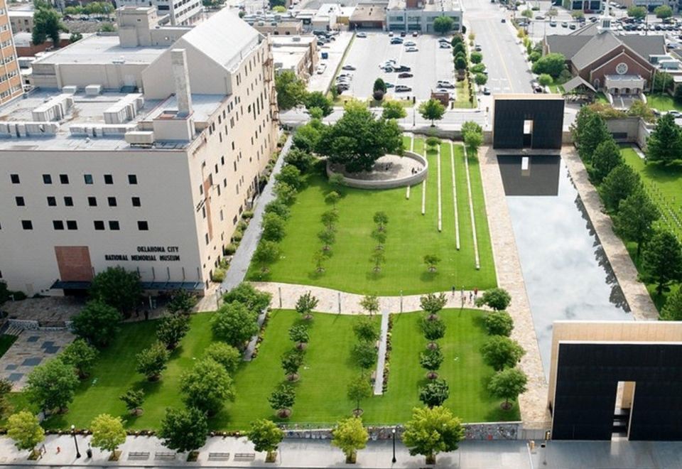 홀리데이 인 익스프레스 & 스위트 오클라호마 시티 다운타운 - 브릭타운 로비