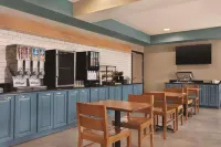 Country Inn & Suites by Radisson, Bowling Green, KY - Breakfast