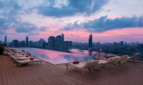 Avani Plus Riverside Bangkok Hotel