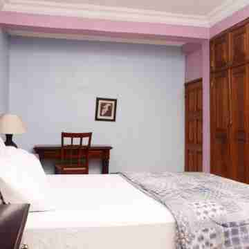 Christine Hotel - Christine Monarch Rooms