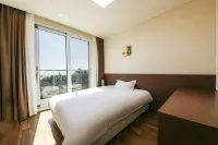 Ocean Blue Hotel