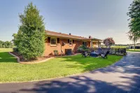 Russell Springs Getaway, 10 Mi to Lake Cumberland! - WiFi